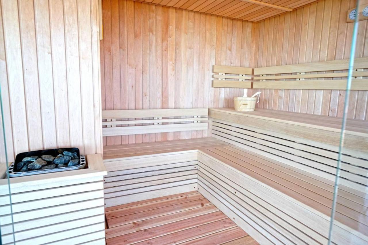 Paradise Hotel & Relax Center Поморие Экстерьер фото