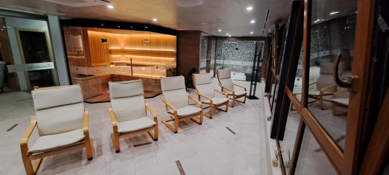 Paradise Hotel & Relax Center Поморие Экстерьер фото