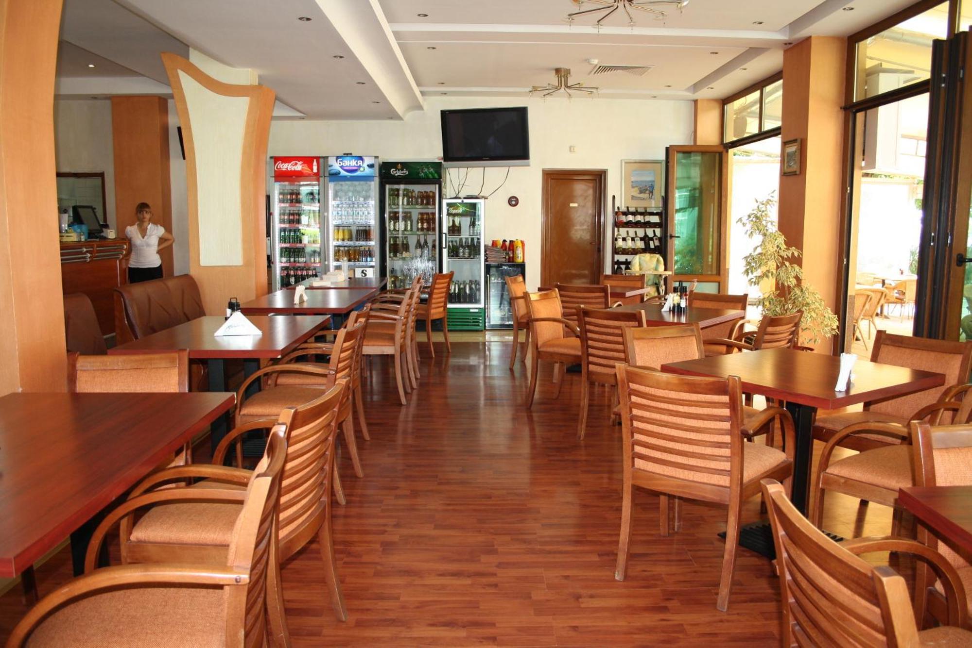 Paradise Hotel & Relax Center Поморие Экстерьер фото
